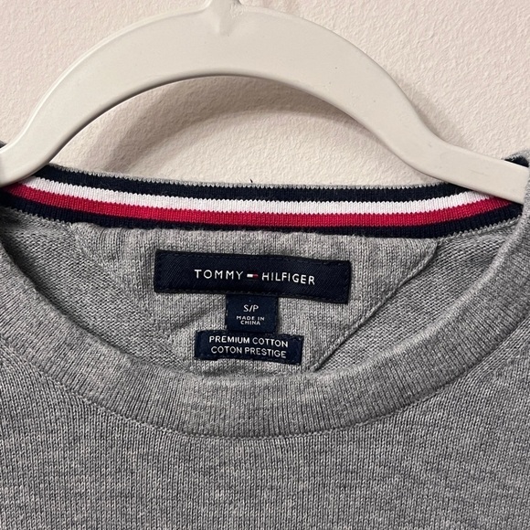 Tommy Hilfiger Color-Block Crewneck Sweater in Gray and Blue 310 - Picture 7 of 8